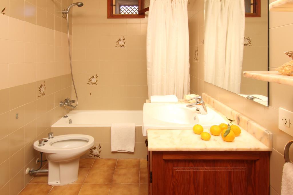 ホテルEl Vila ポレンサ 部屋 写真